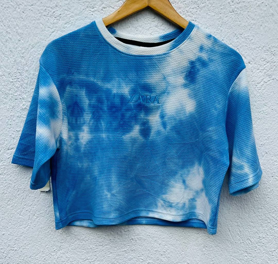 LADIES BAGGY CROP TOP AVAILABLE FOR SALE