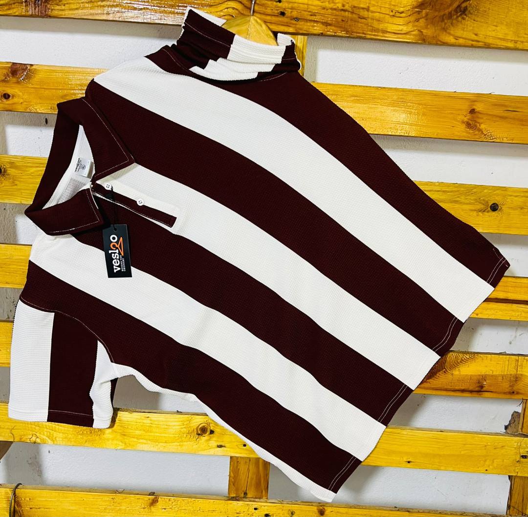 TWO TONE POPCORN COLLAR T-SHIRT