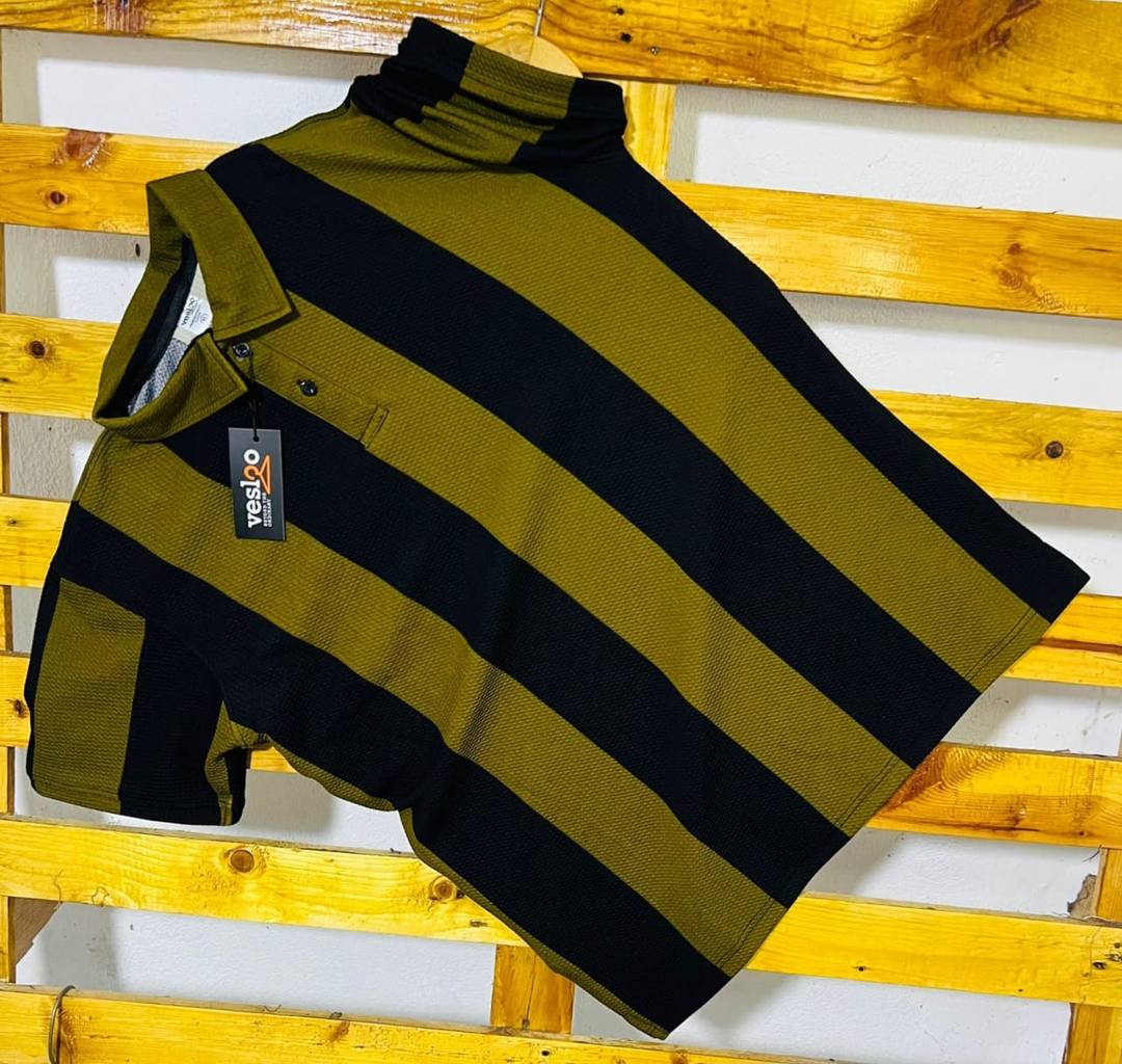 TWO TONE POPCORN COLLAR T-SHIRT AVAILABLE