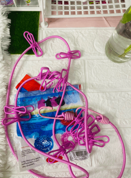 CLOTH ROPE WITH 12 CLIPS
