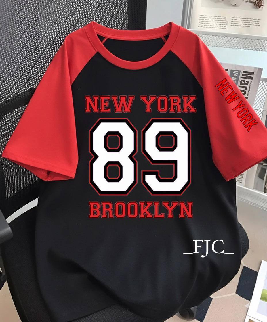 CASUAL TEE WITH 89 NUMBER PRINT