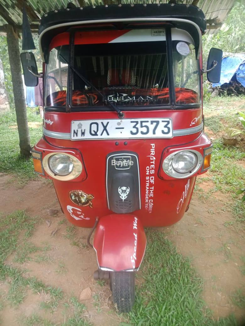 BAJAJ RE THREE WHEEL - QX
