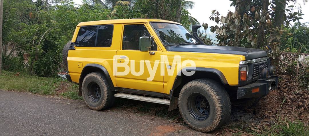 NISSAN PATROL SAFARI JEEP