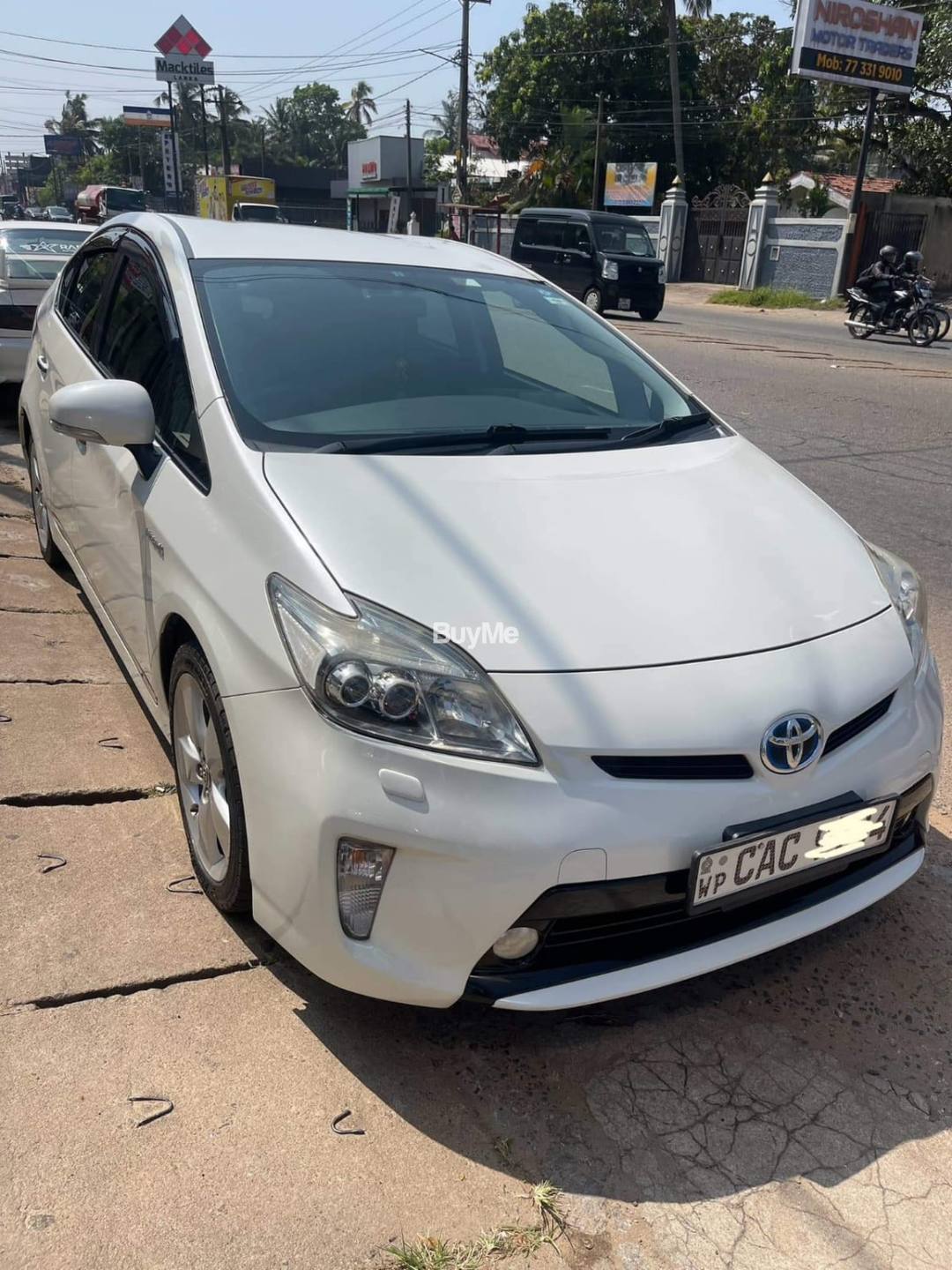 TOYOTA PRIUS - 2014