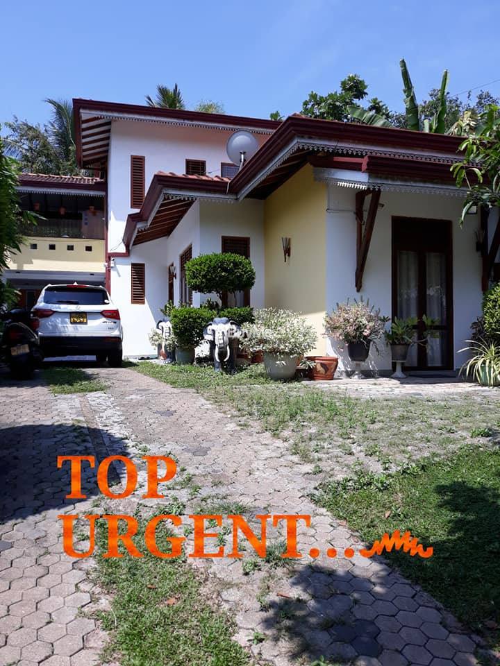 02 STORY MODEN HOUSE FOR SALE IN KIRIBATHGODA- MAKOLA