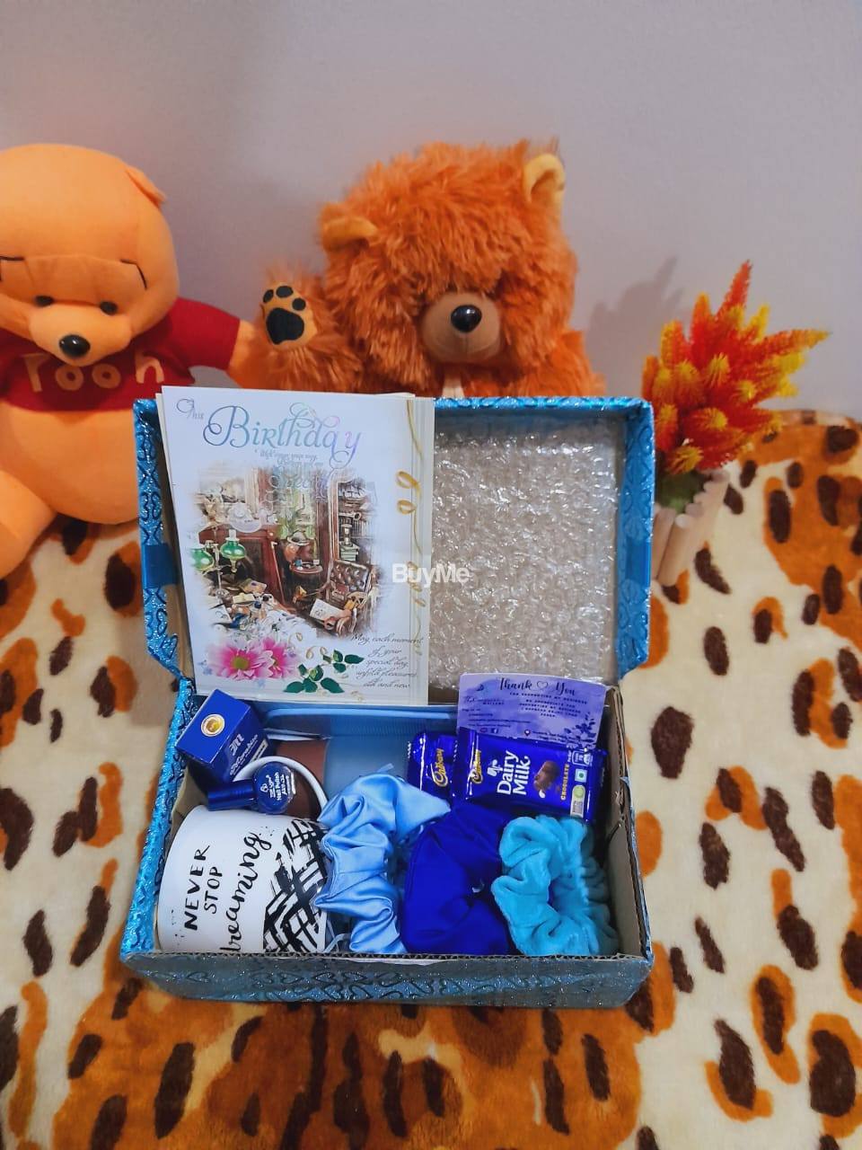 BIRTHDAY GIFT BOX