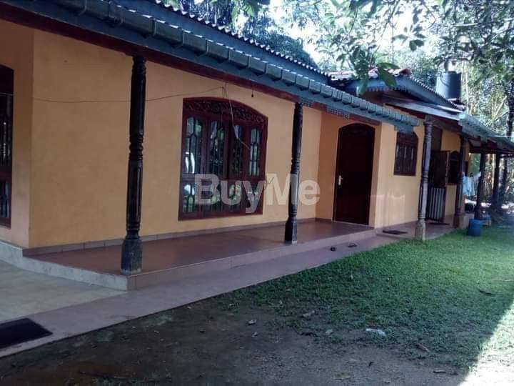 HOUSE WITH 3 SHOPS SALE IN GALLE