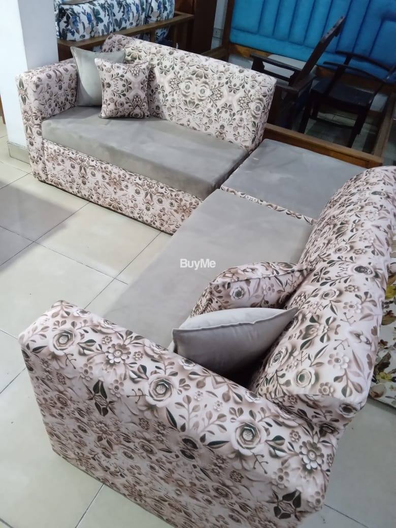 FLORAL DESIGN SOFA SET