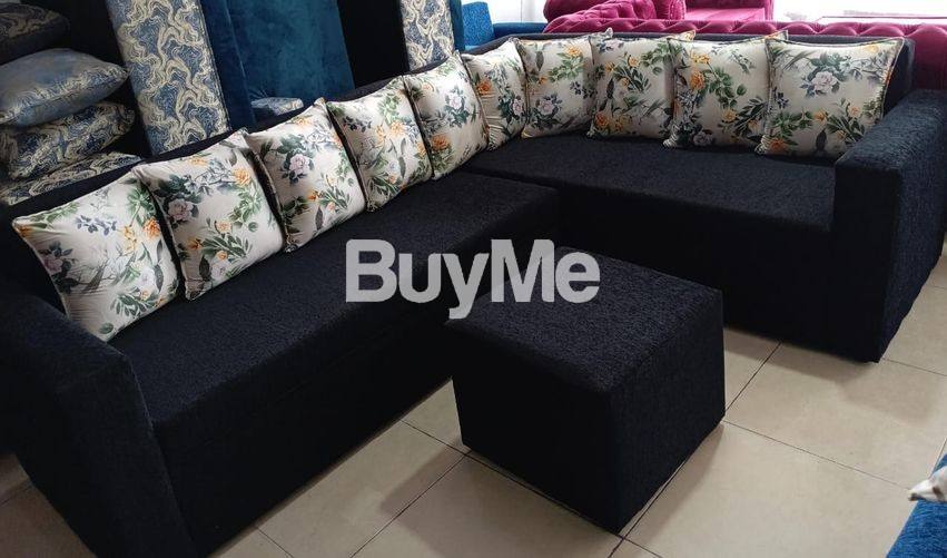 FULL BLACK SOFA SET WITH FLORAL DESIGN CUSHION PILLOWS