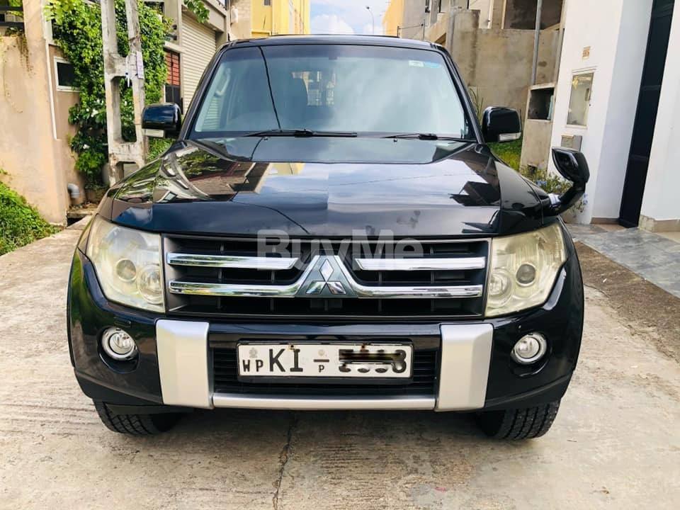 Rent A Car Mitsubishi Montero V93 - Long Term Only