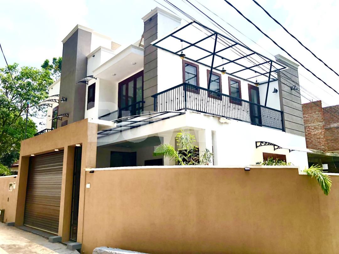 BRAND NEW TWO STORY HOUSE - ATHURUGIRIYA