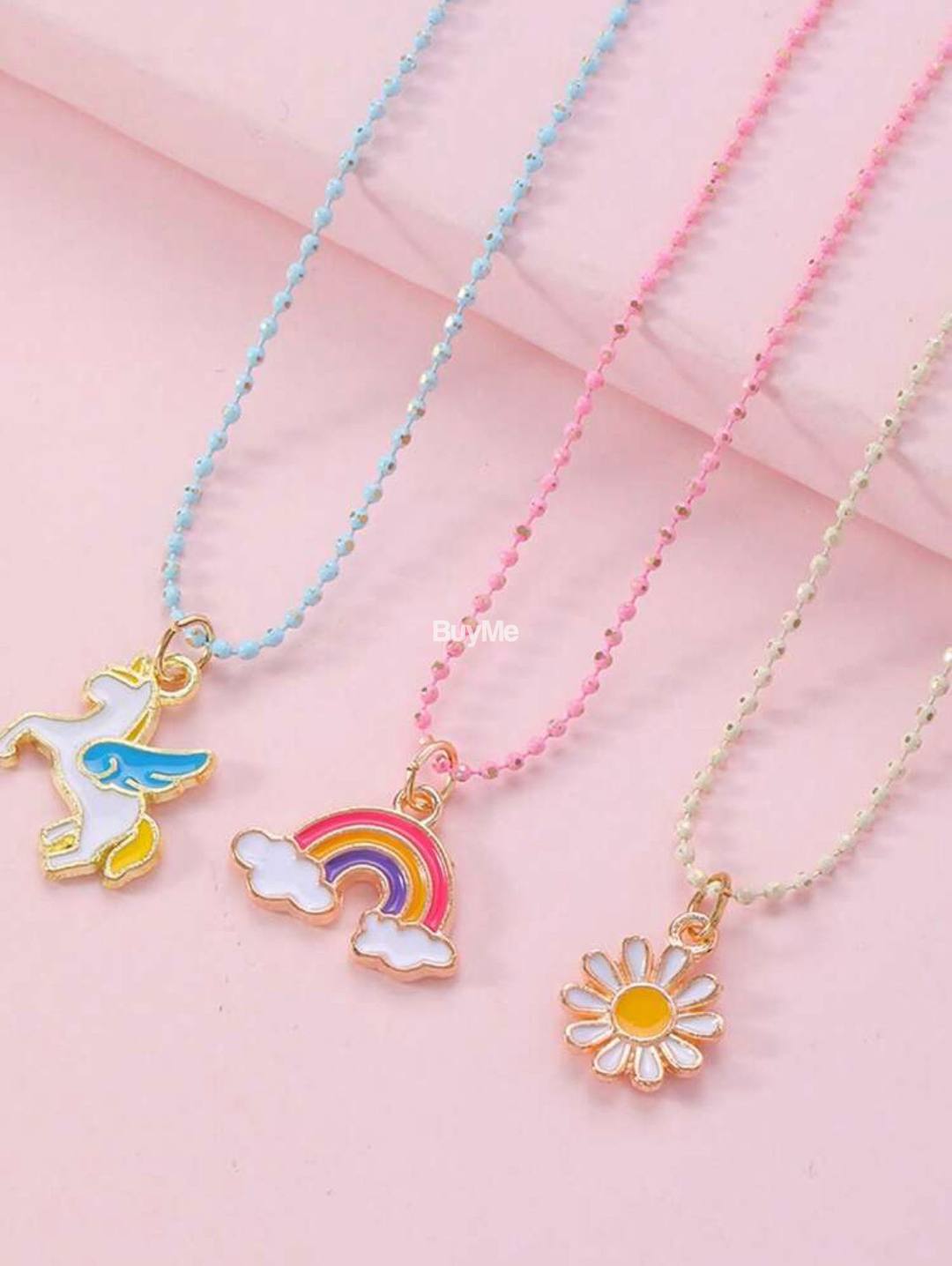 NECKLACE WITH SMALL FANCY TYPE PENDENT