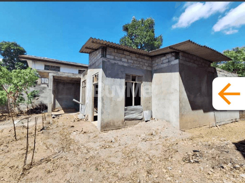 ඉඩමක් ඉක්මනින් විකිනීමට - LAND FOR SALE (URGENT)