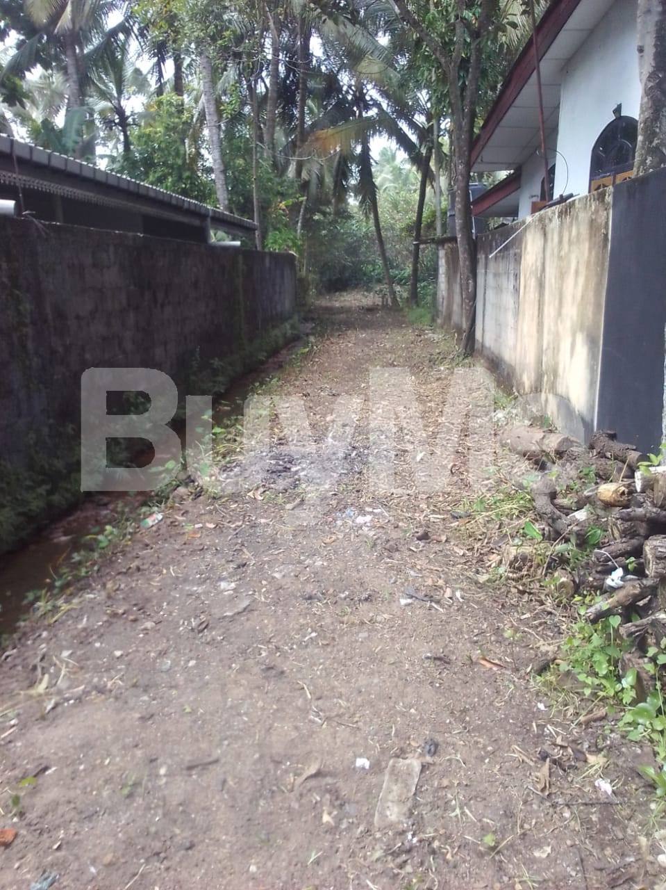 LAND FOR SALE IN KIRIBATHGODA