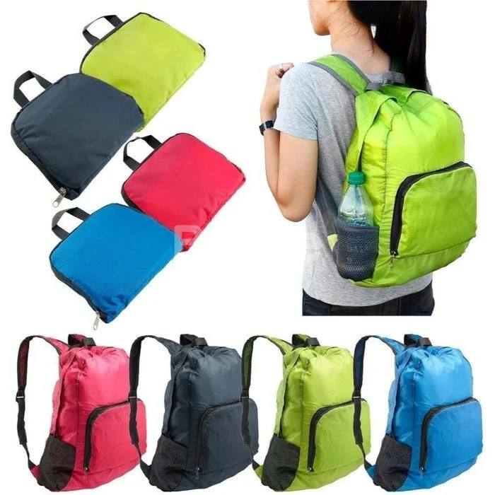 BACKPACKS IN RANDOM COLOURS