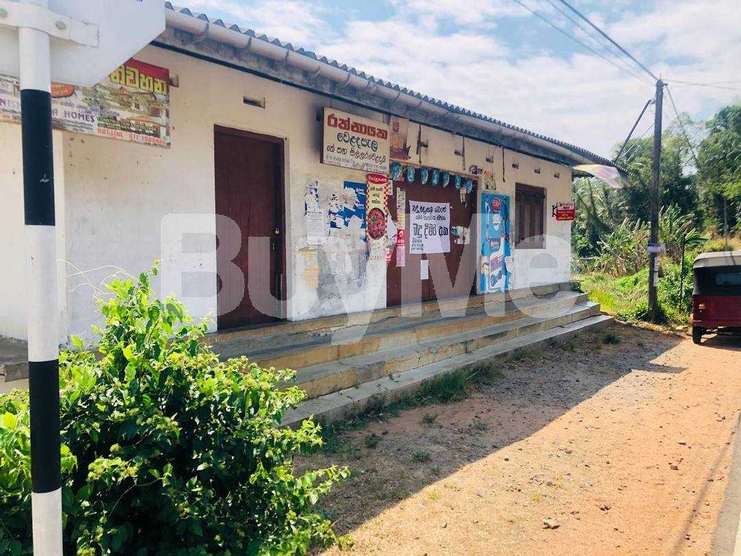 VALUABLE 2 STOREY HOUSE (1ST FLOOR CAN BE USED AS SHOP ALSO) FOR SALE IN MAWANELLA BADDAWELA