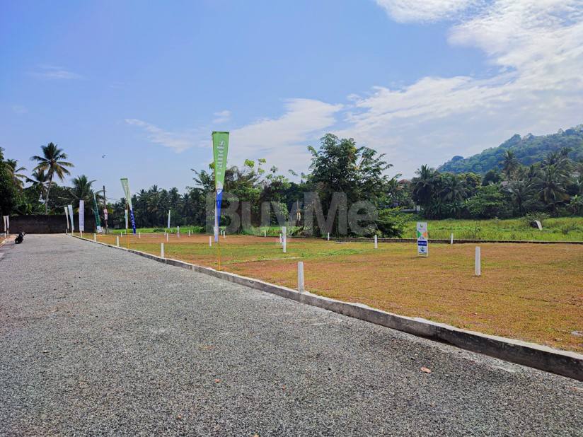 LAND FOR SALE IN KADUWELA - GREEN VALLEY BY ( SAVI LANDS )